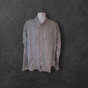 Cutter & Buck Blue and White Casual Button Down Shirt